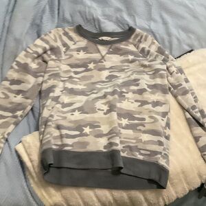Lucky Brand Men's Gray Camo Crewneck Sweater